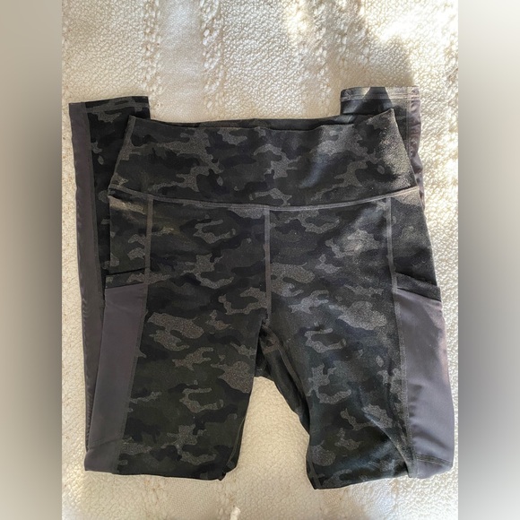 Fabletics Legging! - Picture 7 of 7